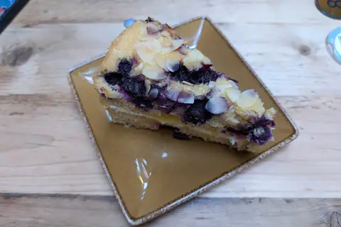 Blossom & Bee Vegan Bakehouse photo 1